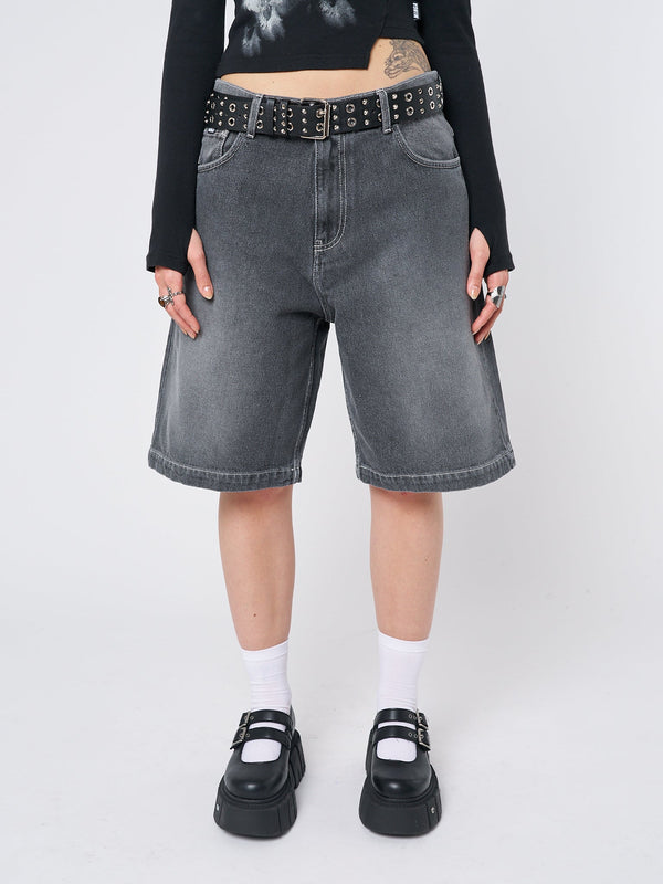 Naida Star Black Jorts